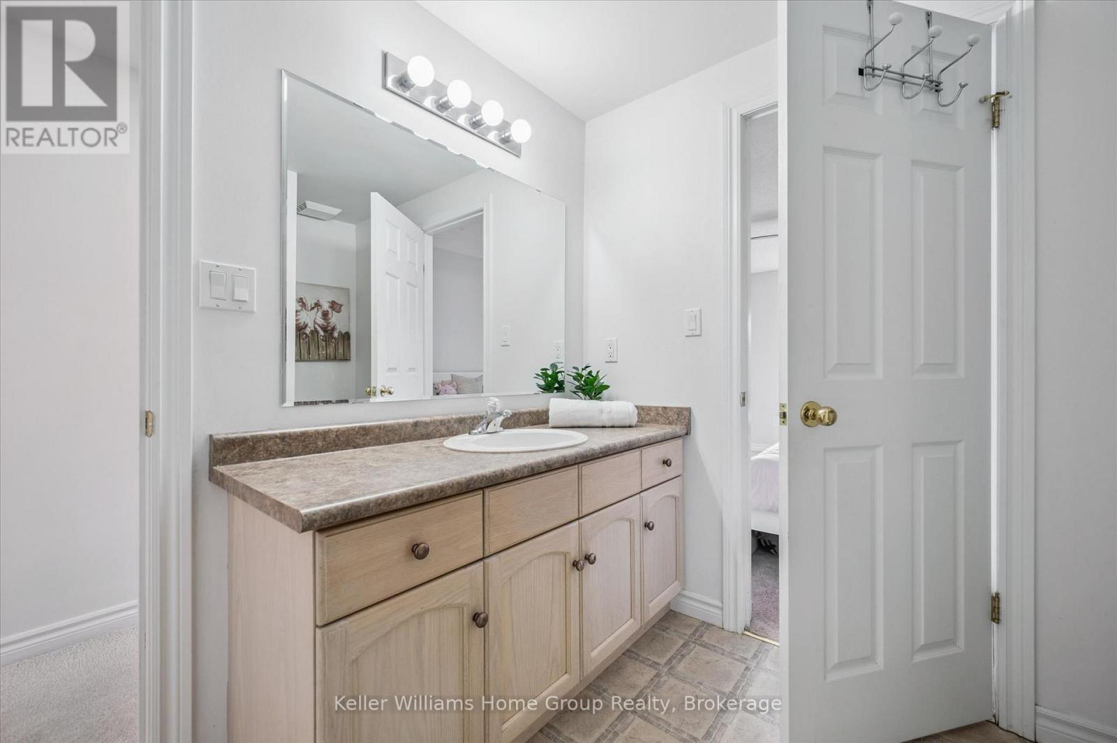 609 PERRY STREET - 22