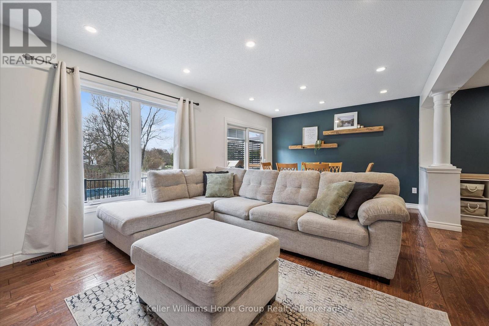 609 PERRY STREET - 17