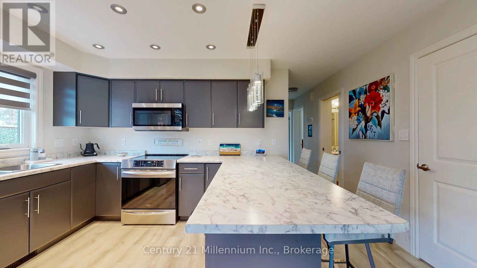85 GORDON CRESCENT - 19
