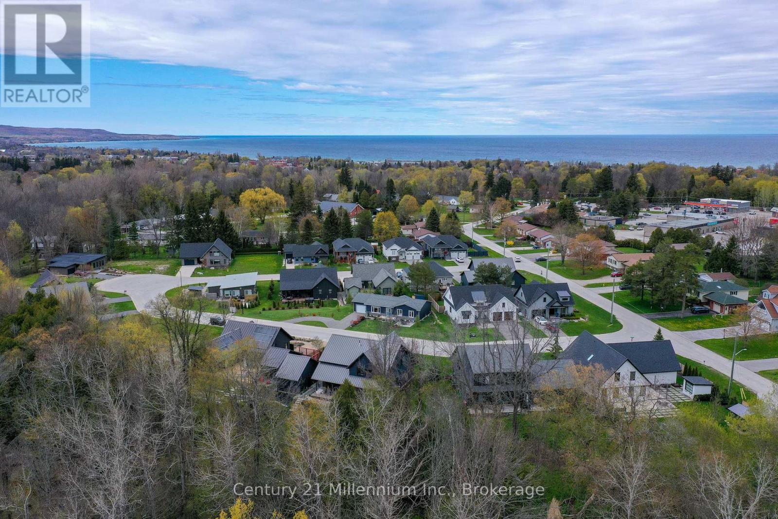 85 GORDON CRESCENT - 13