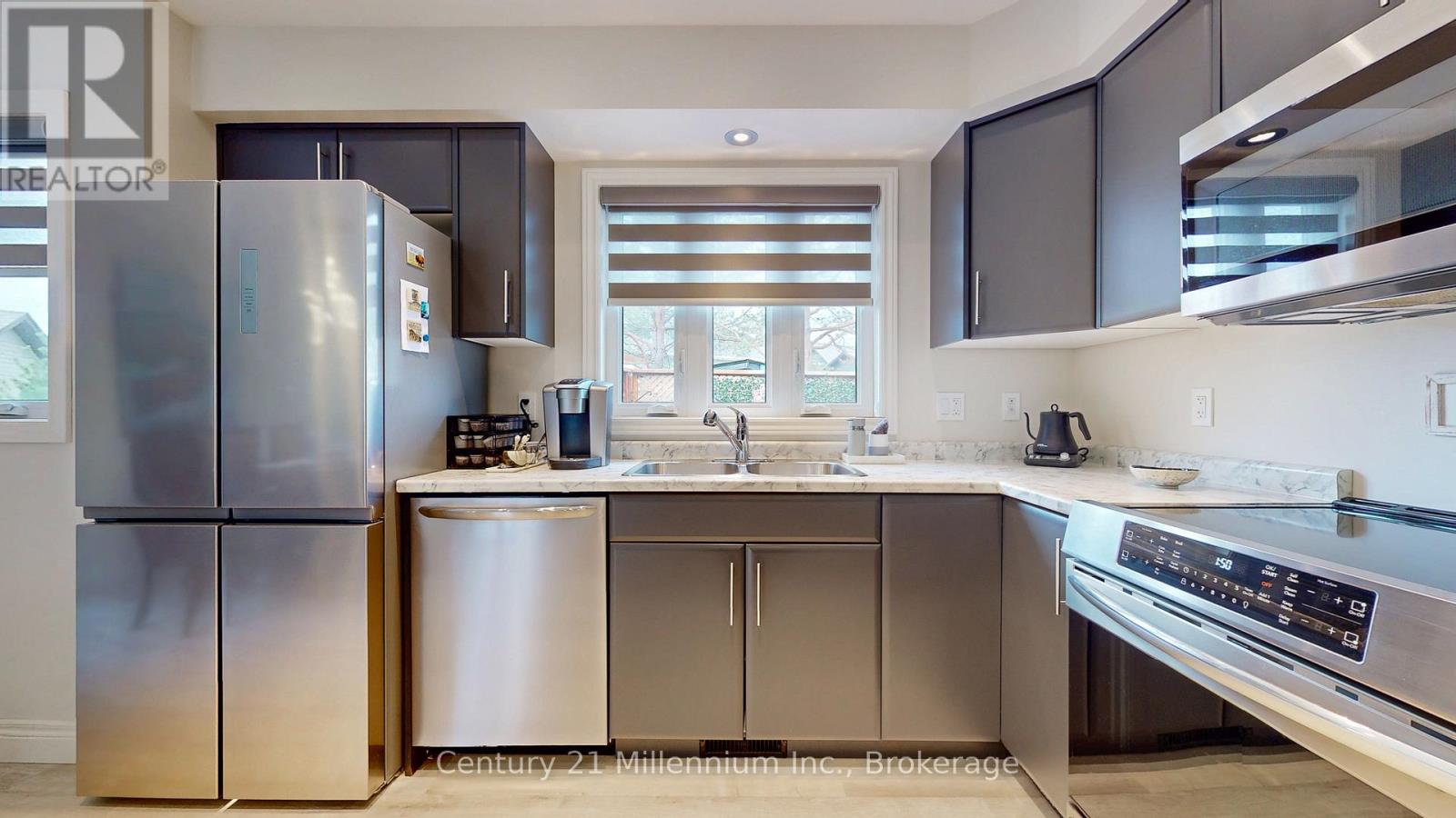 85 GORDON CRESCENT - 18
