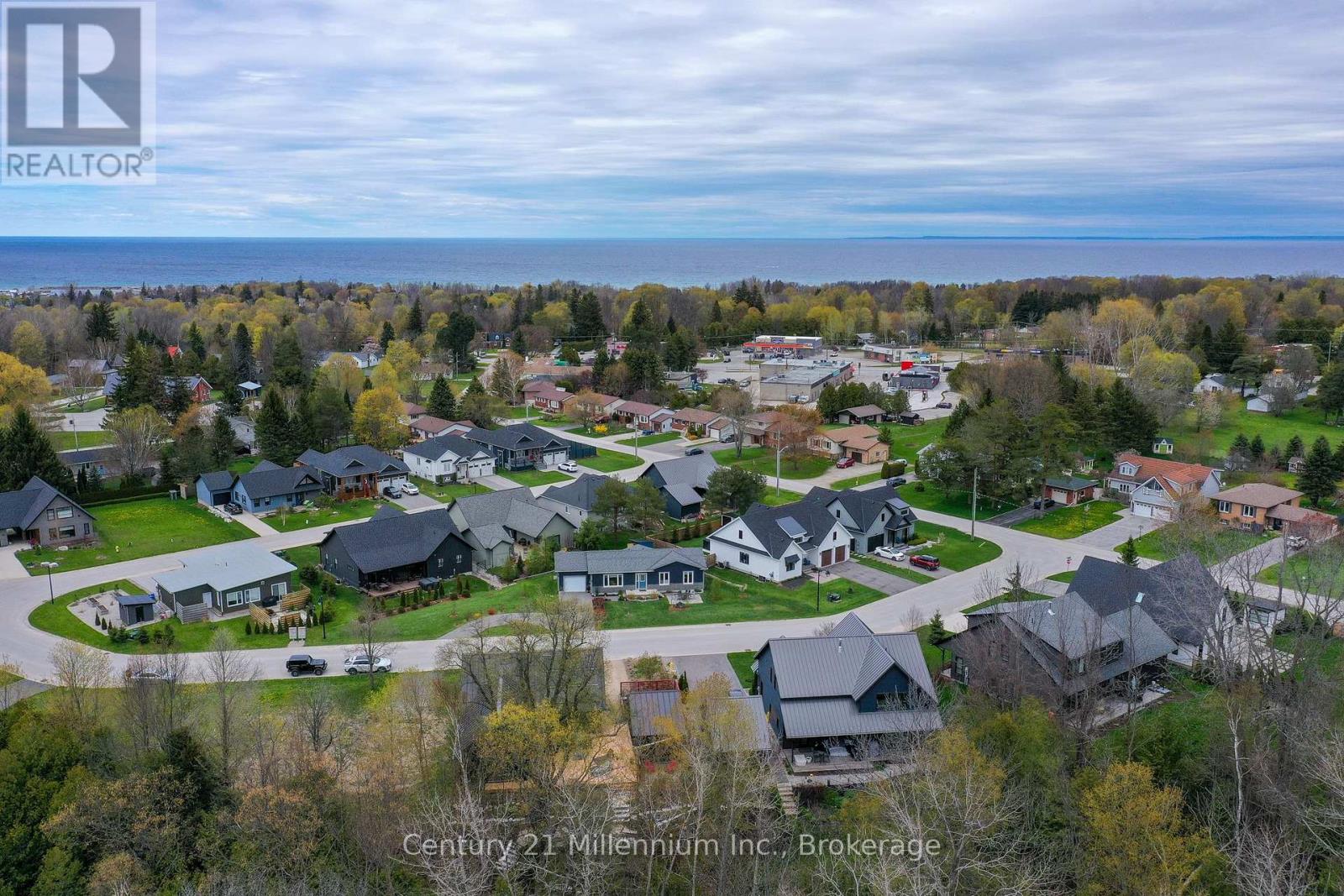 85 GORDON CRESCENT - 15