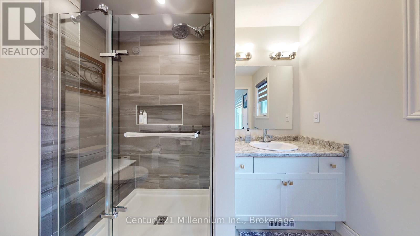 85 GORDON CRESCENT - 30