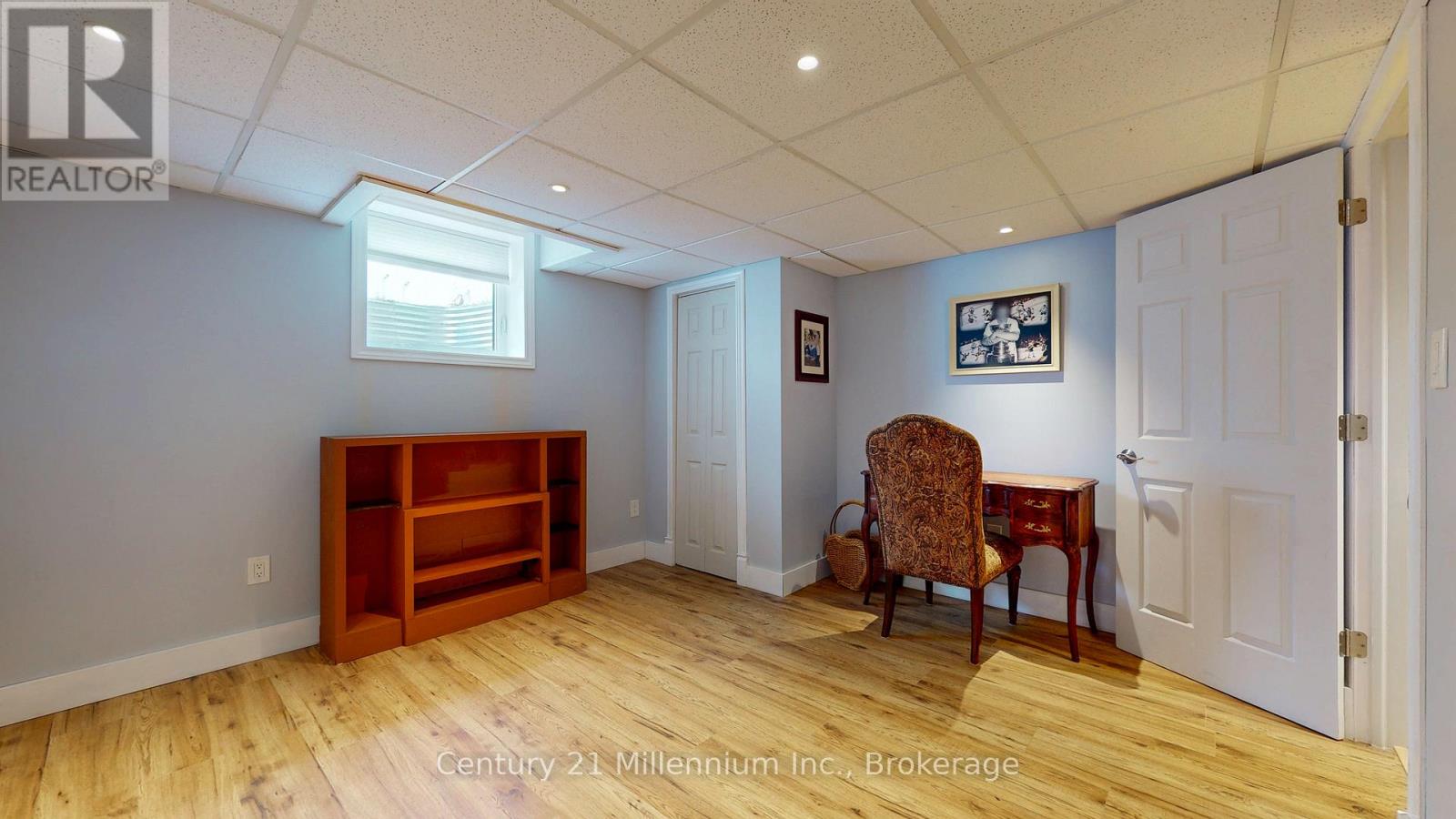 85 GORDON CRESCENT - 43