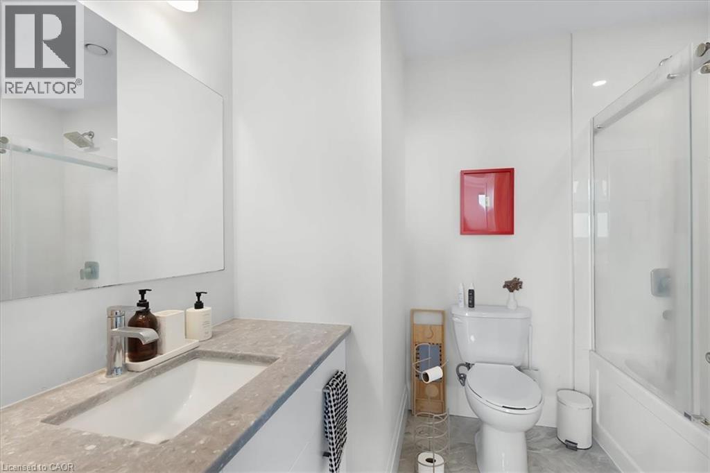 104 GARMENT Street Unit# 2103, Kitchener, Ontario, N2G0C8 — Photo 18