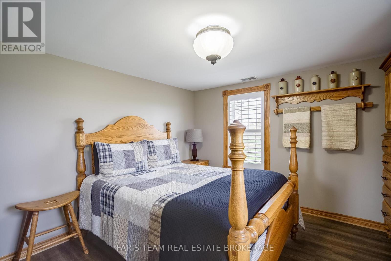 94 AVERY POINT ROAD - 27