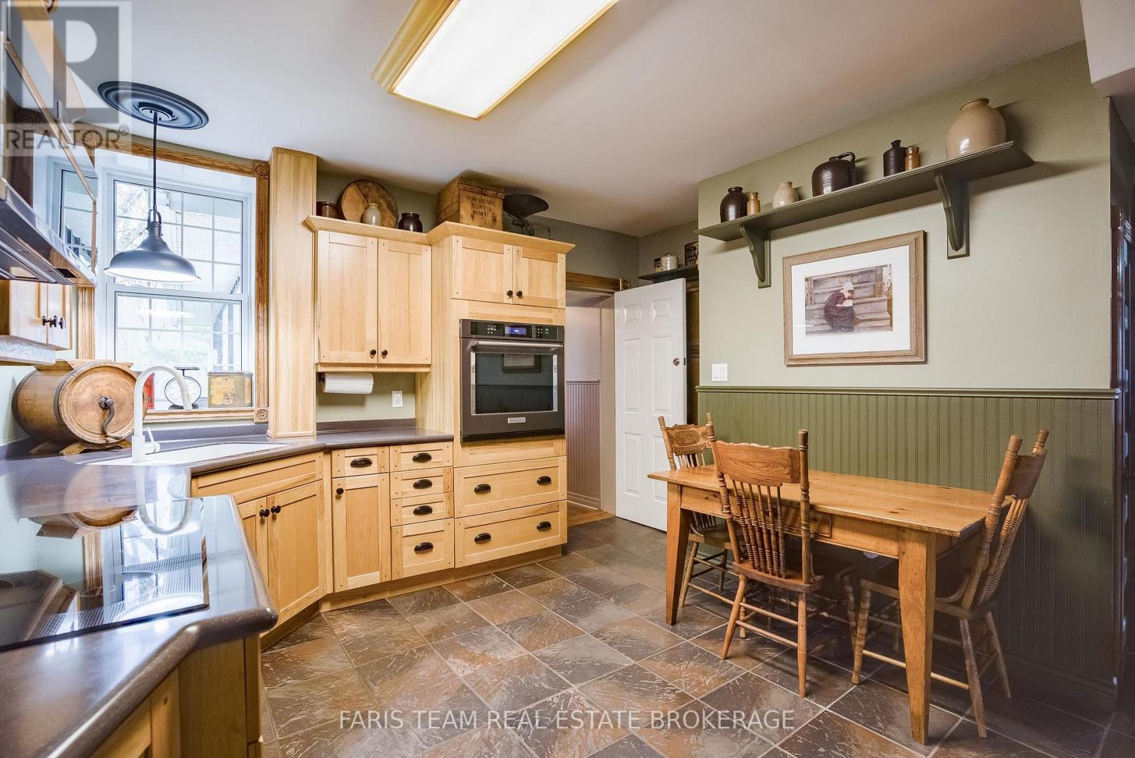 94 AVERY POINT ROAD - 9
