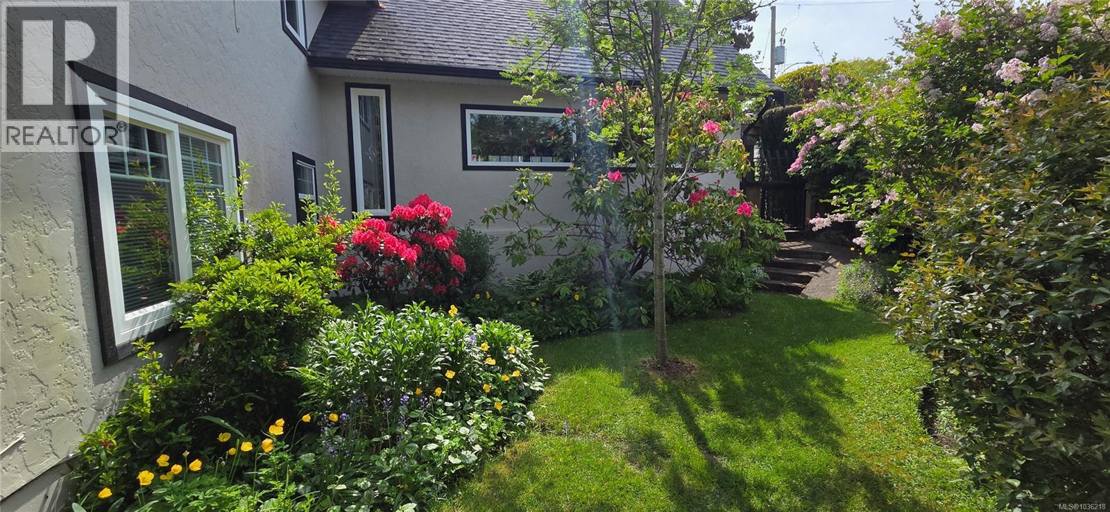 449 Victoria Ave, Oak Bay