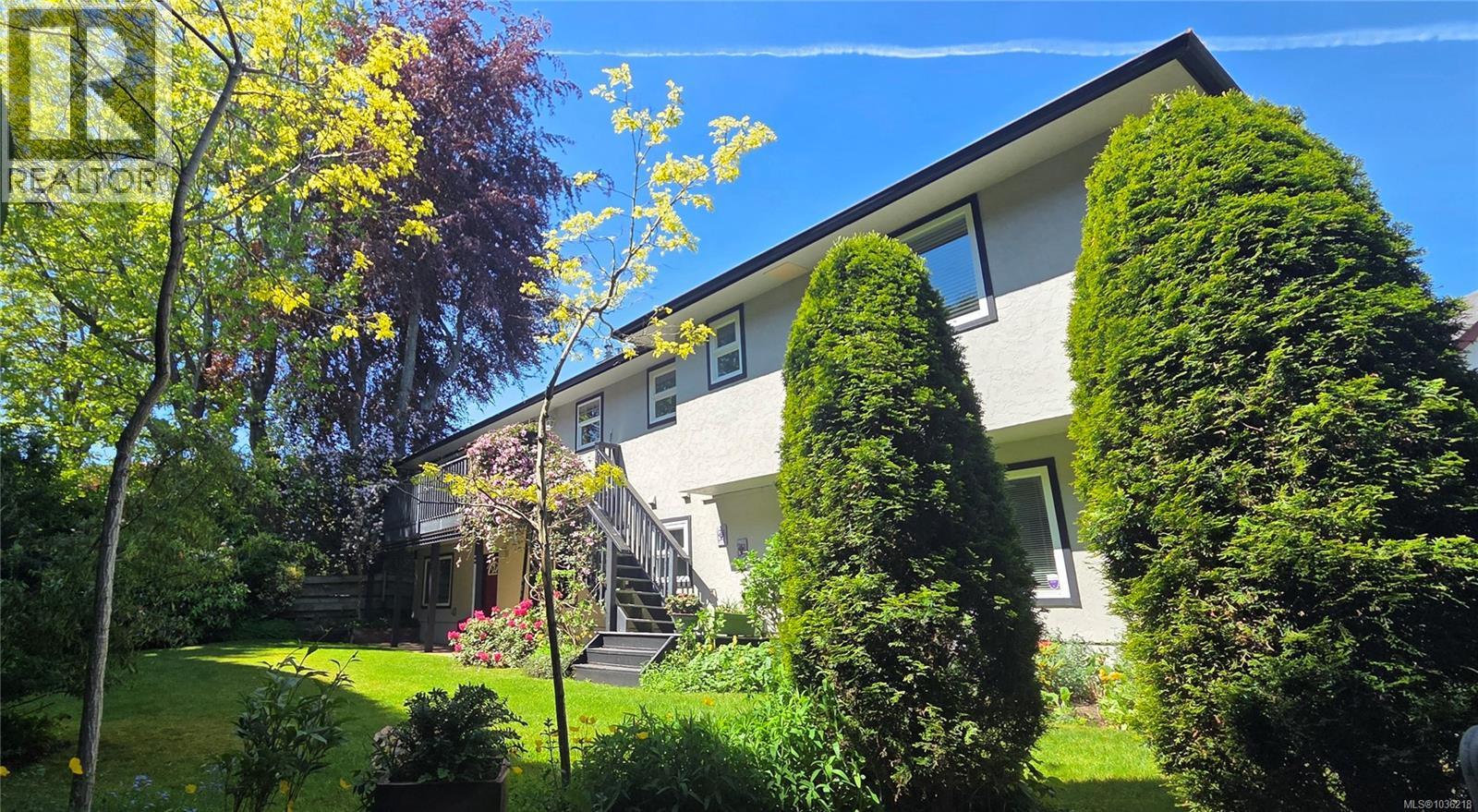 449 Victoria Ave - 29