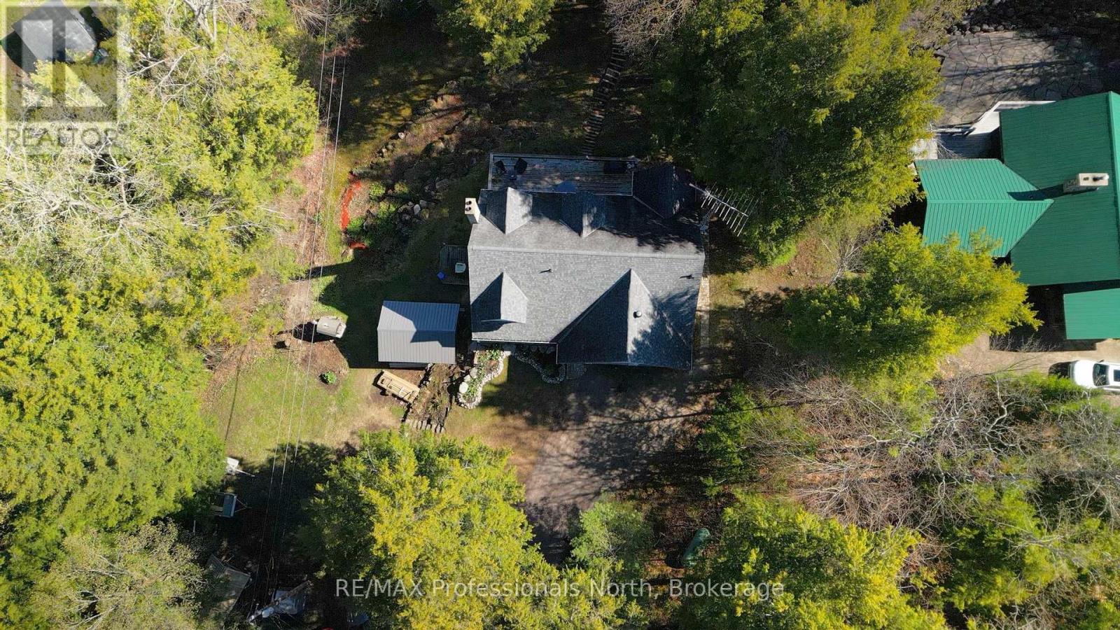 1392 TENNYSON ROAD - 48