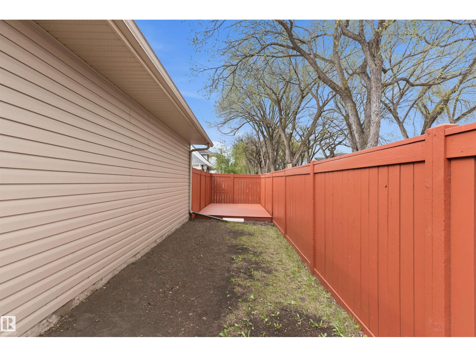 9302 120 AV NW, Edmonton