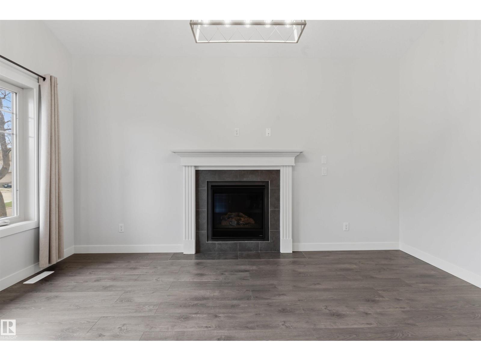 9302 120 AV NW, Edmonton