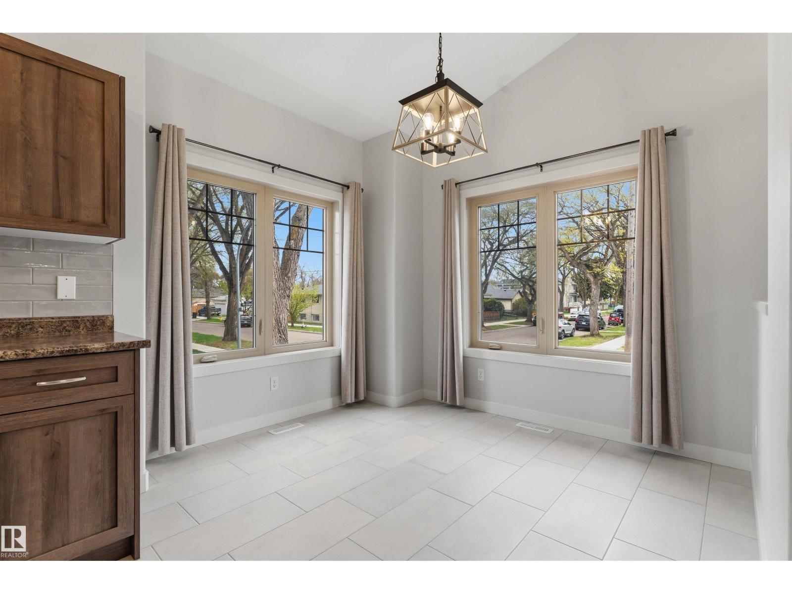 9302 120 AV NW, Edmonton
