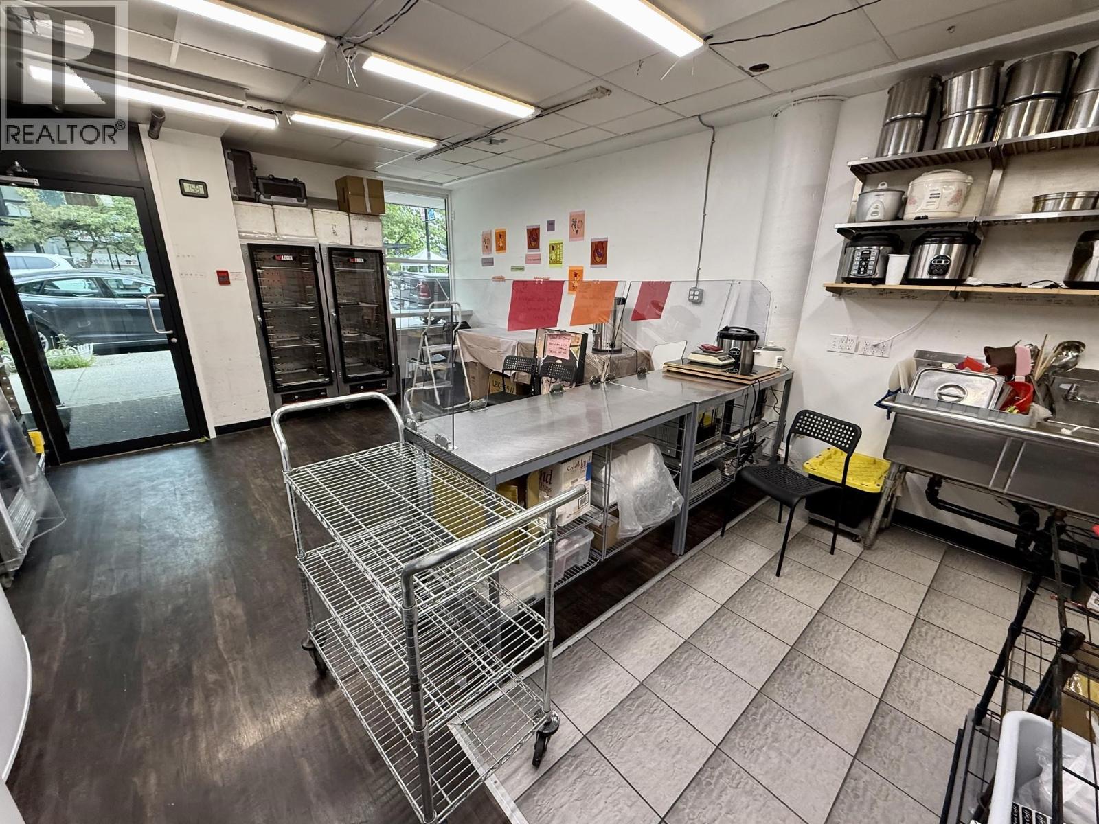 Business for Sale in Vancouver – 3420 W BROADWAY, Vancouver - Image 3