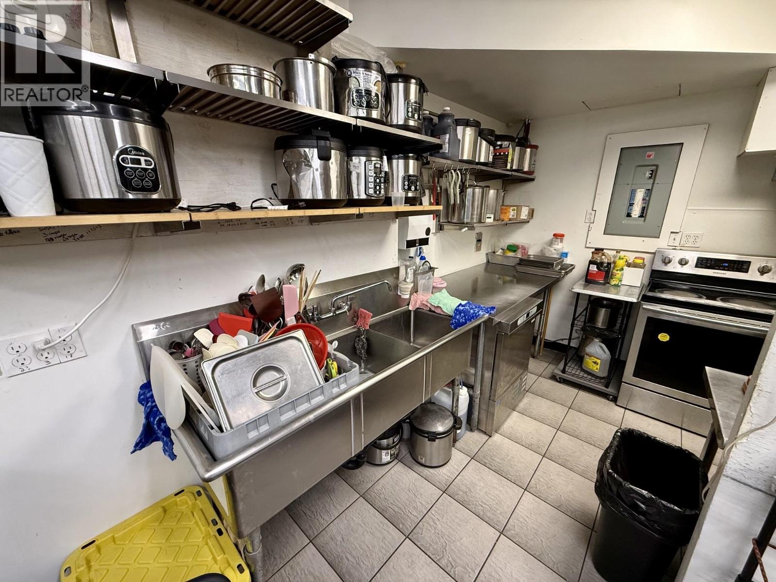 Business for Sale in Vancouver – 3420 W BROADWAY, Vancouver - Image 5