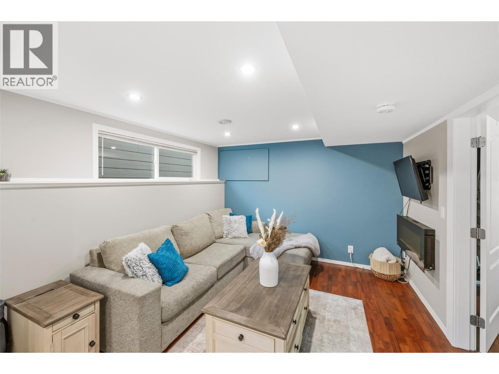98 Dauphin Avenue, Penticton