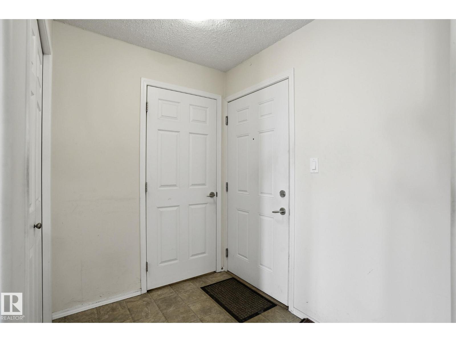 #120 13625 34 ST NW - 8