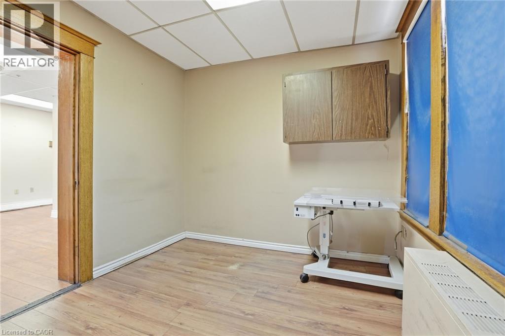 826 MAIN Street E, Hamilton, Ontario, L8M1L6 — Photo 34
