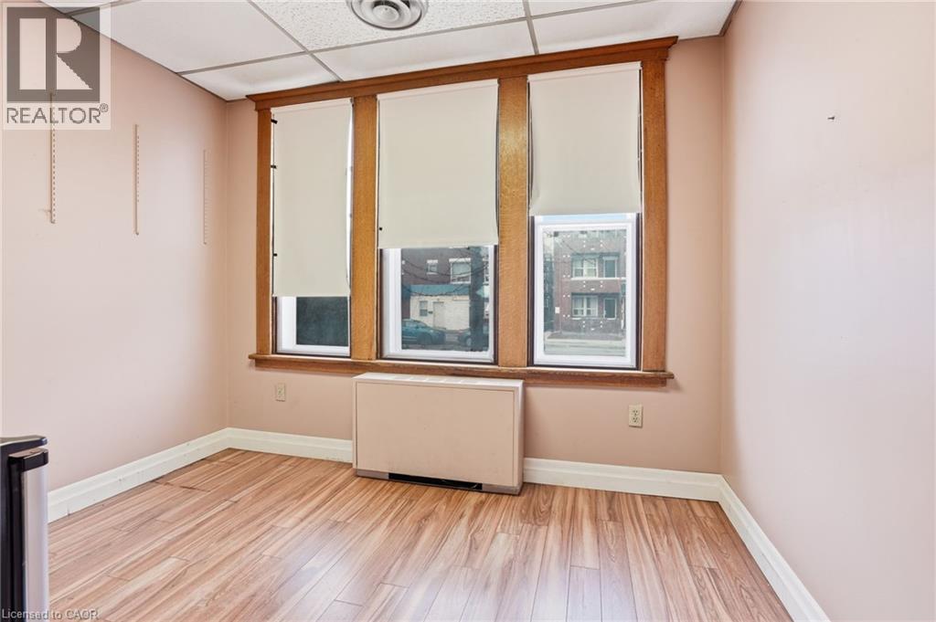 826 MAIN Street E, Hamilton, Ontario, L8M1L6 — Photo 18