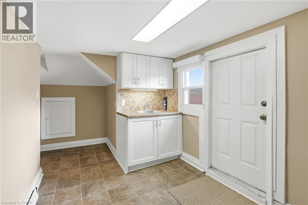 826 MAIN Street E, Hamilton, Ontario, L8M1L6 — Photo 44
