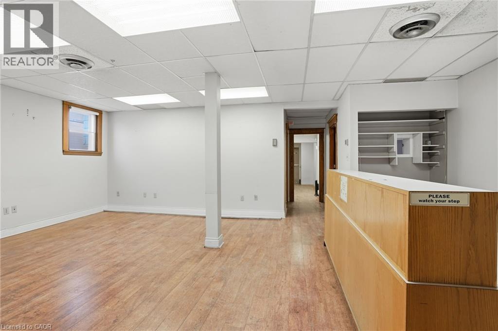 826 MAIN Street E, Hamilton, Ontario, L8M1L6 — Photo 30