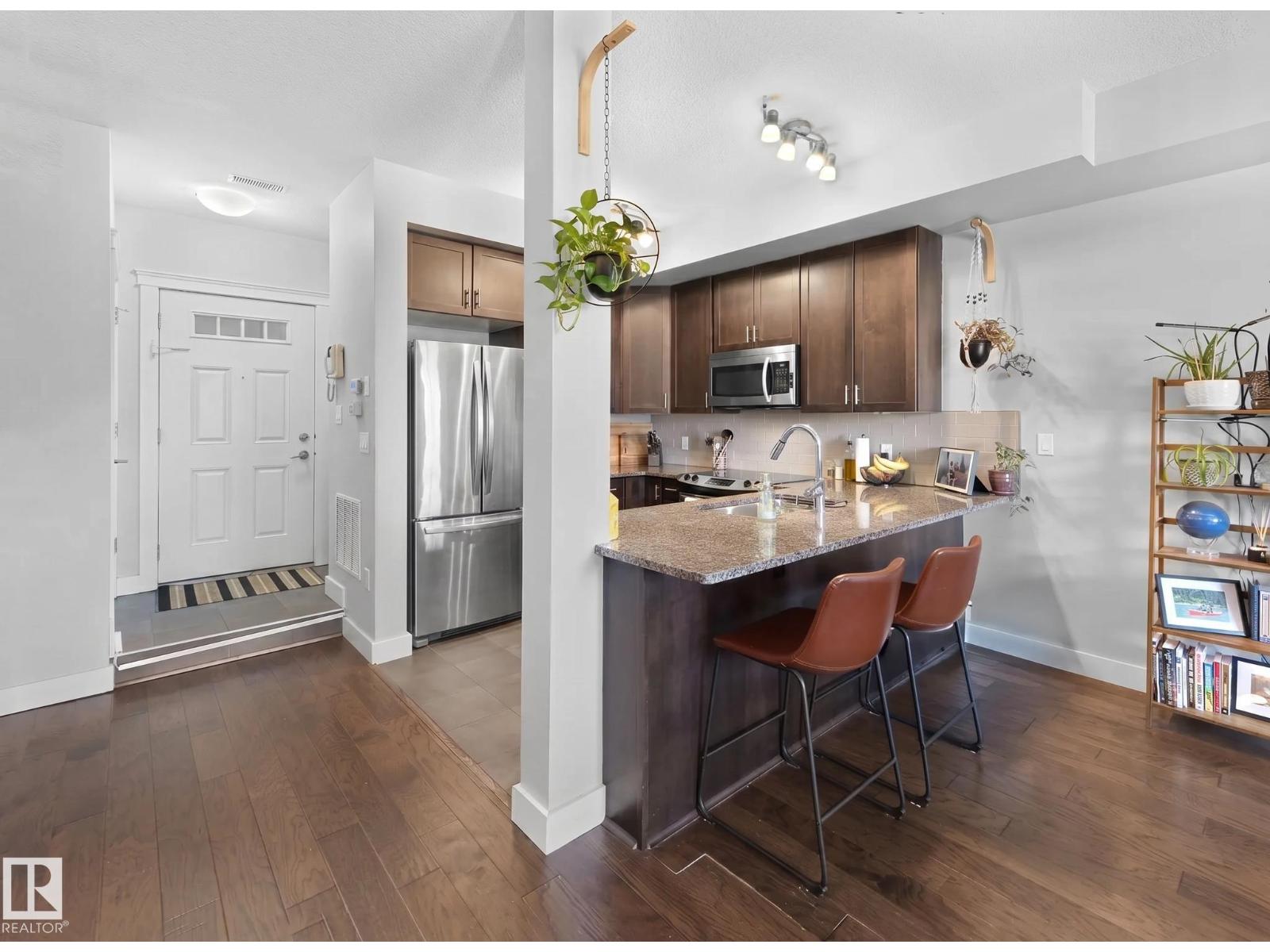 #13 11518 76 AV NW - 9