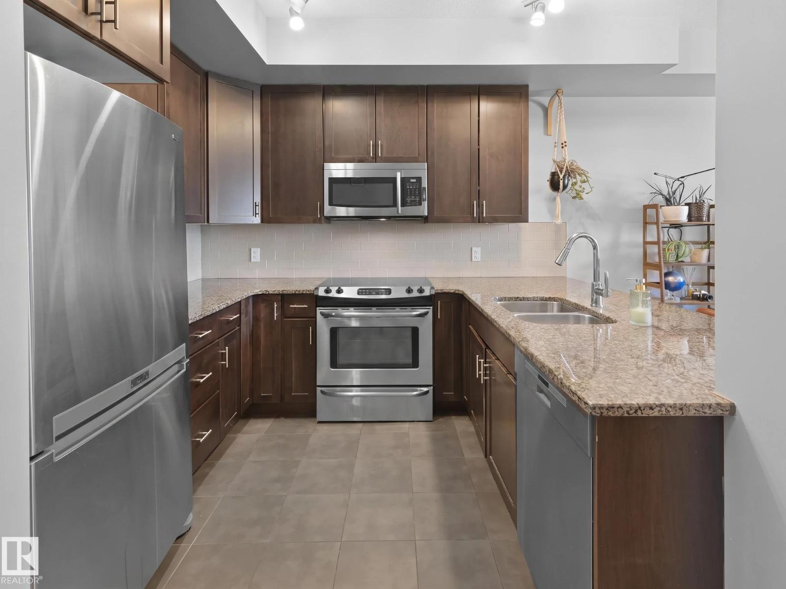 #13 11518 76 AV NW - 8