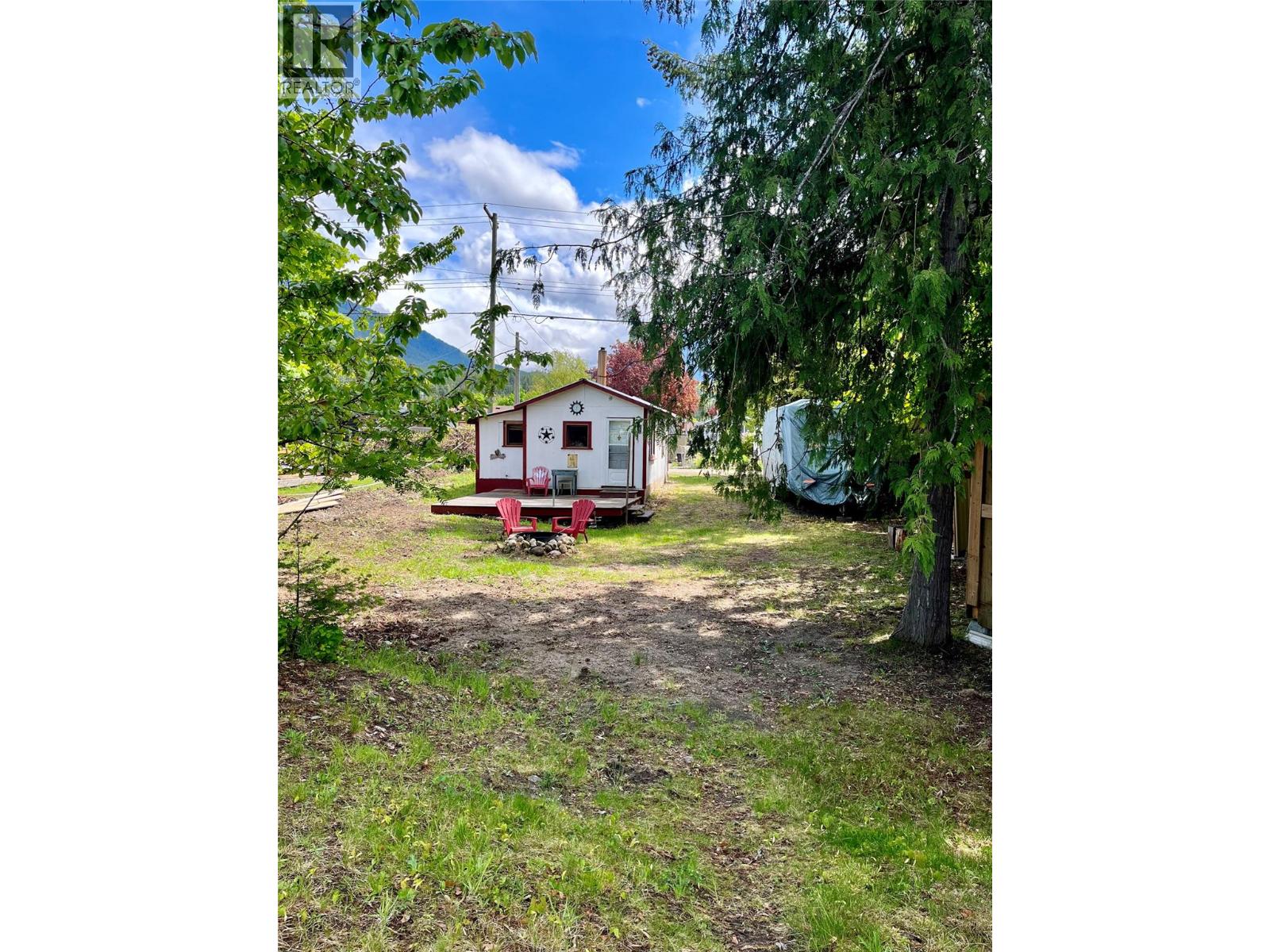 305 8th Avenue NW - 6