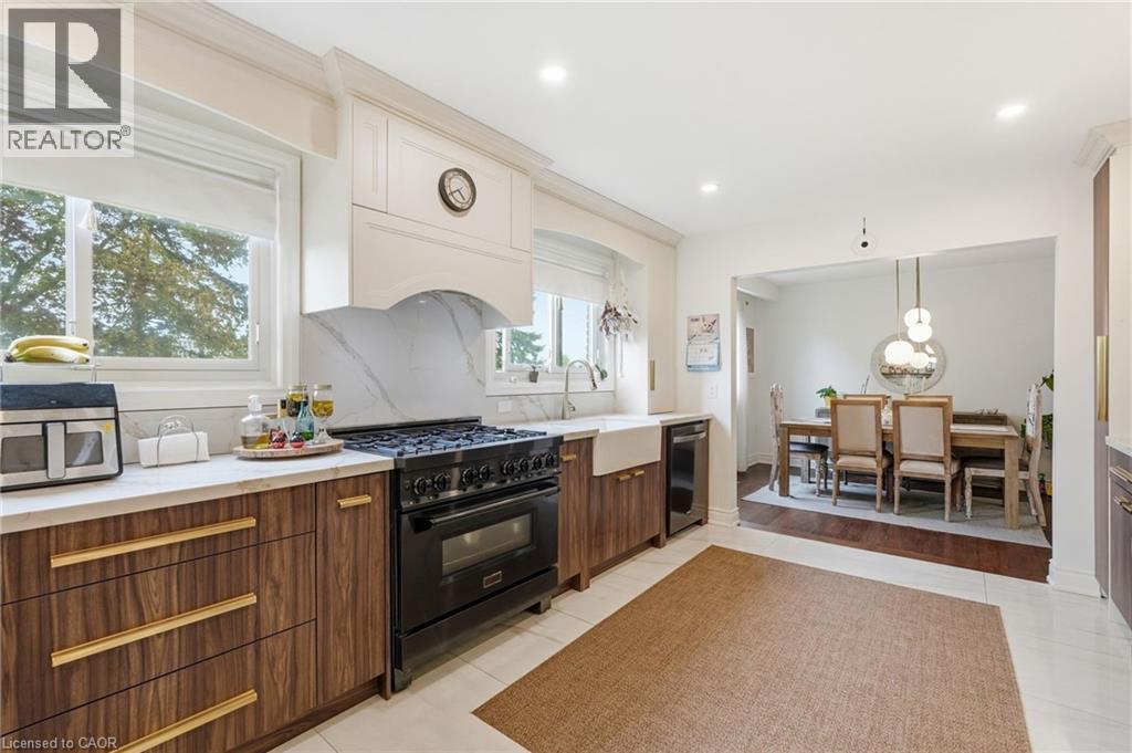 23 HILDEGARD Drive - 17