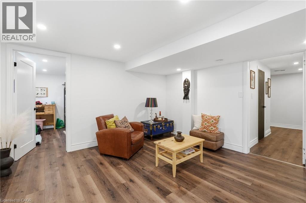 23 HILDEGARD Drive - 40