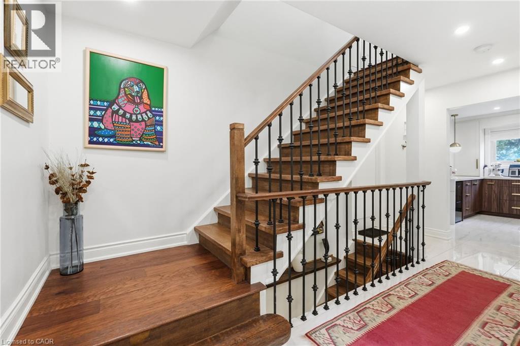 23 HILDEGARD Drive - 9
