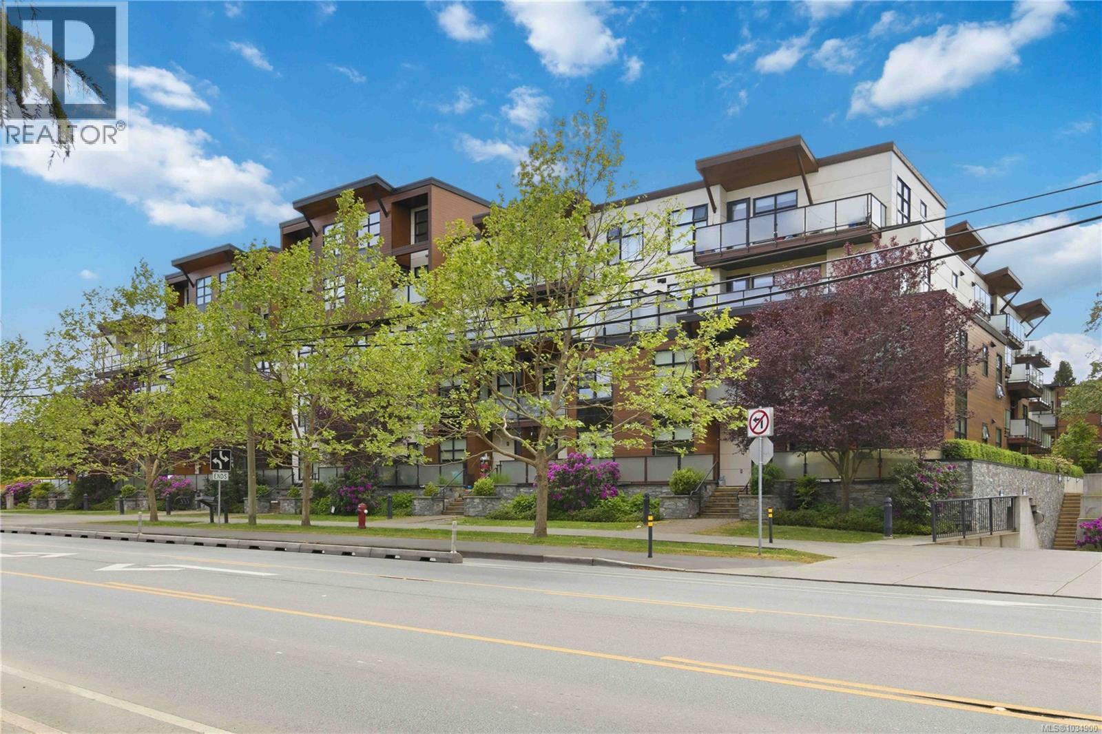 #301 4000 Shelbourne St - 47