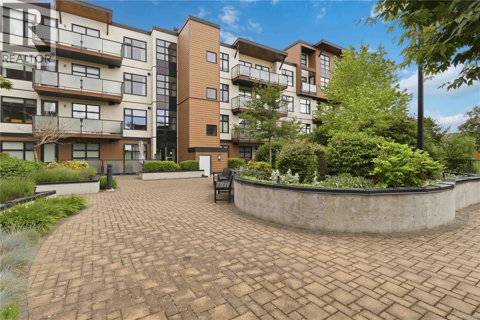 #301 4000 Shelbourne St - 46