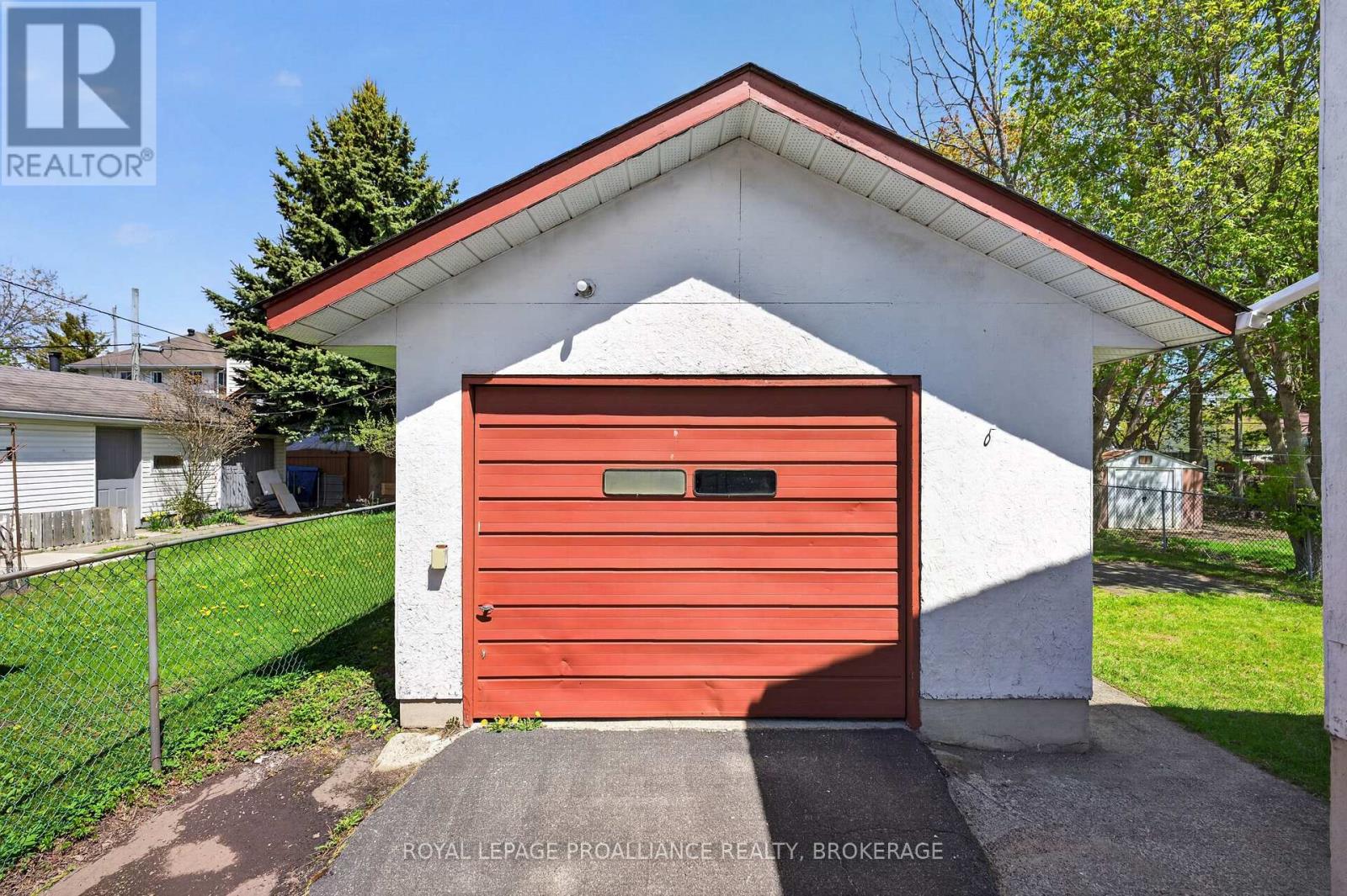 7 DUNKIRK AVENUE - 23
