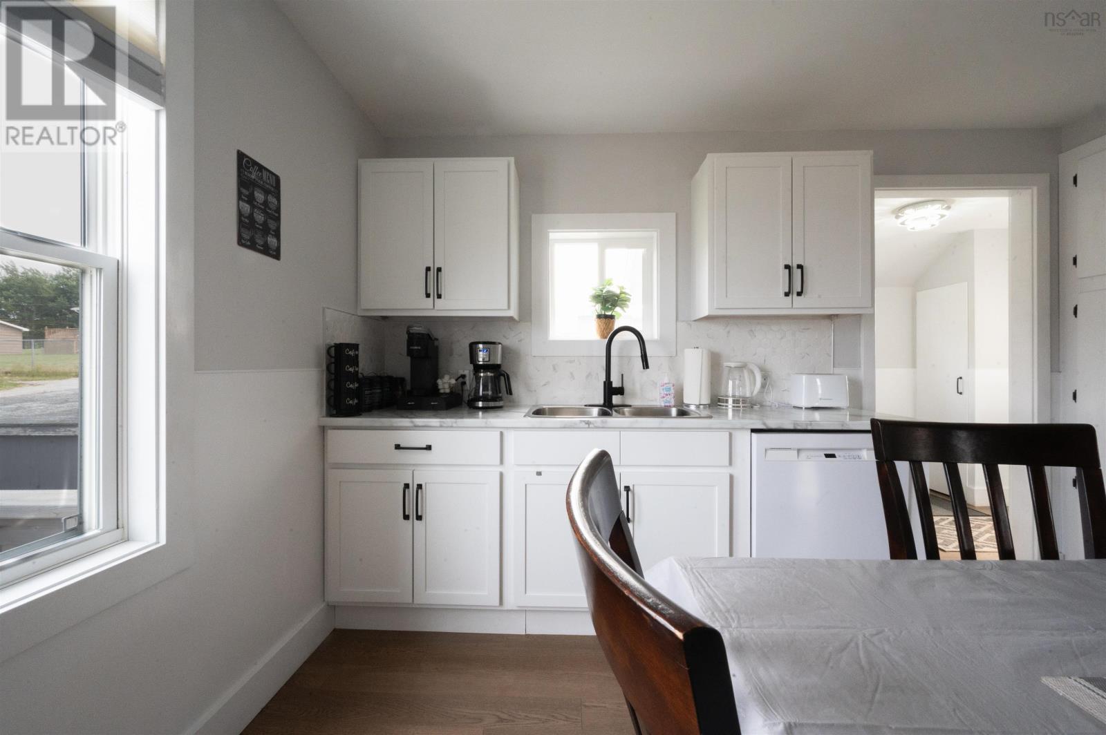Property 28 of 33 of 9 Chemin de Susanne Road