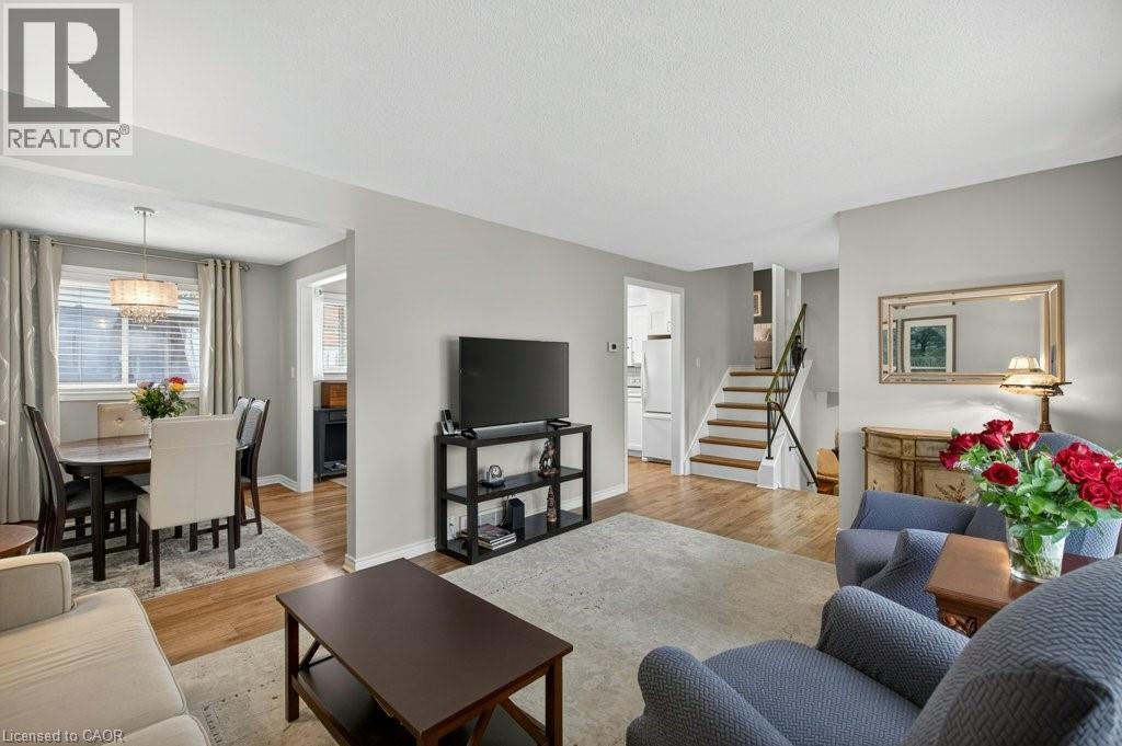 4 CAMELOT Drive - 10
