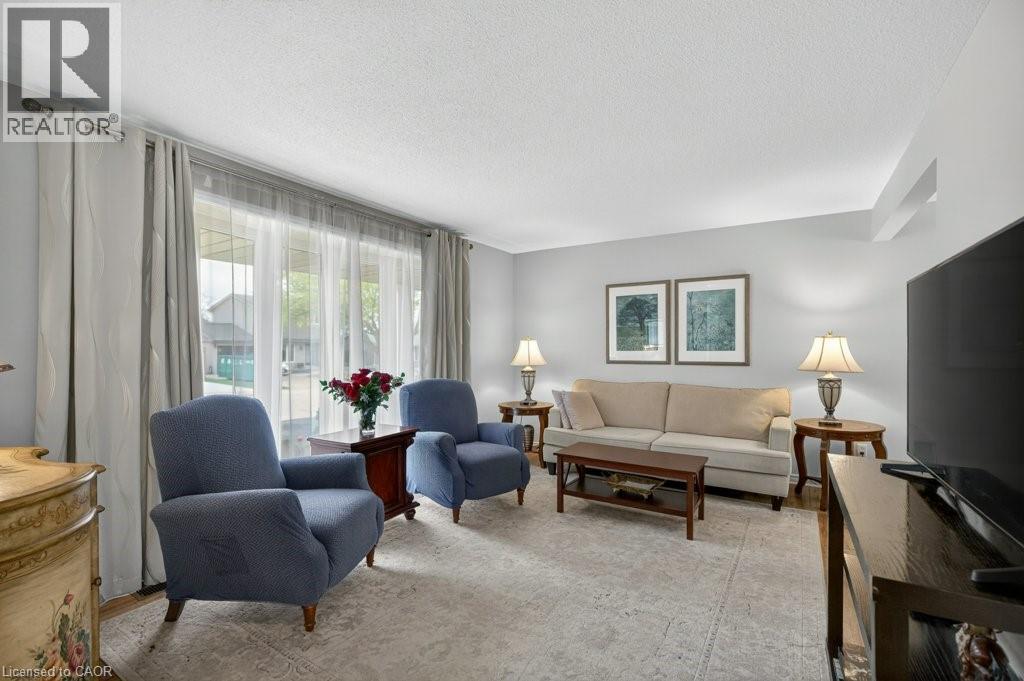 4 CAMELOT Drive - 8