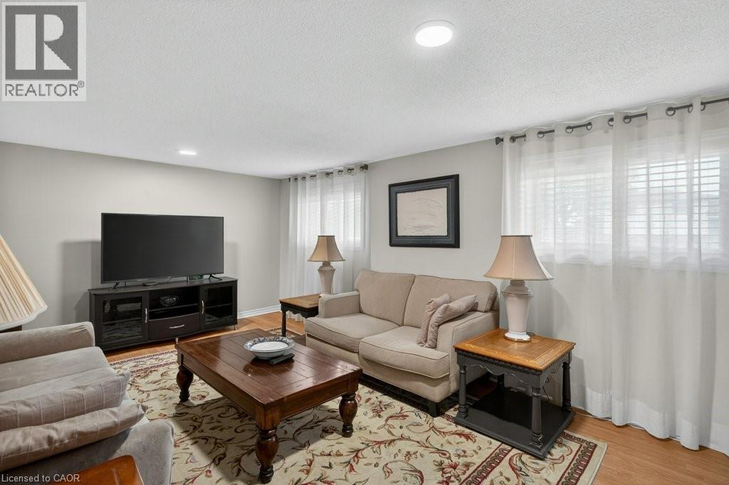 4 CAMELOT Drive - 30