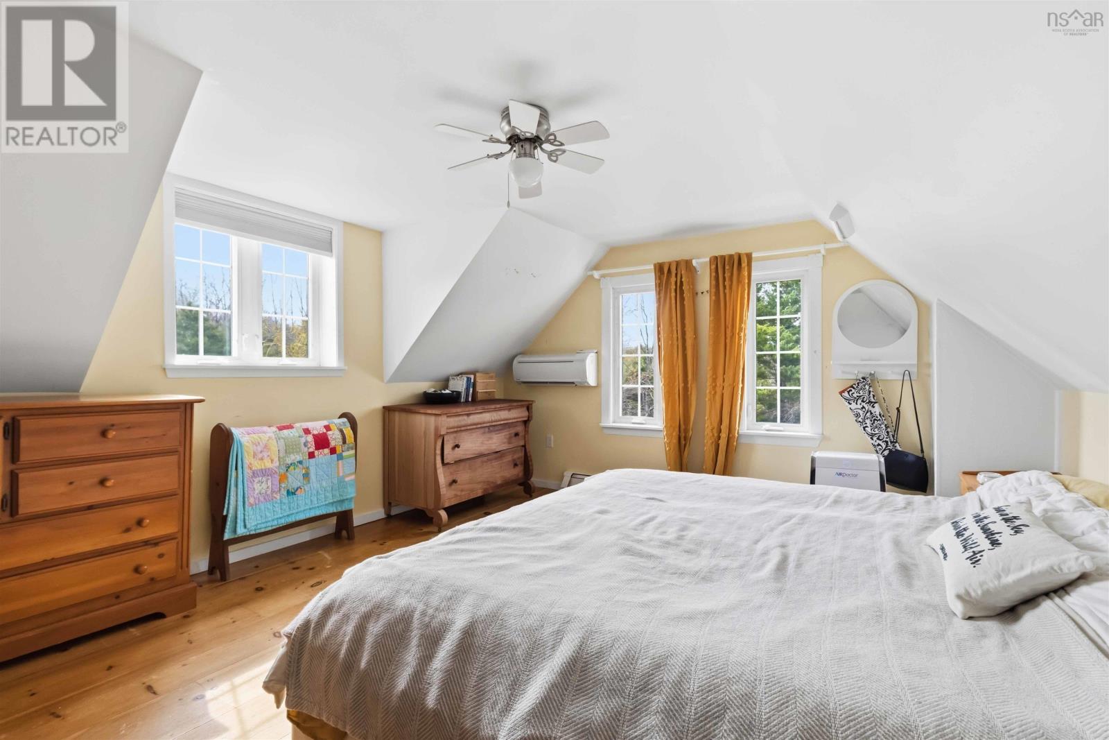 2557 Cornwall Road Road - 33