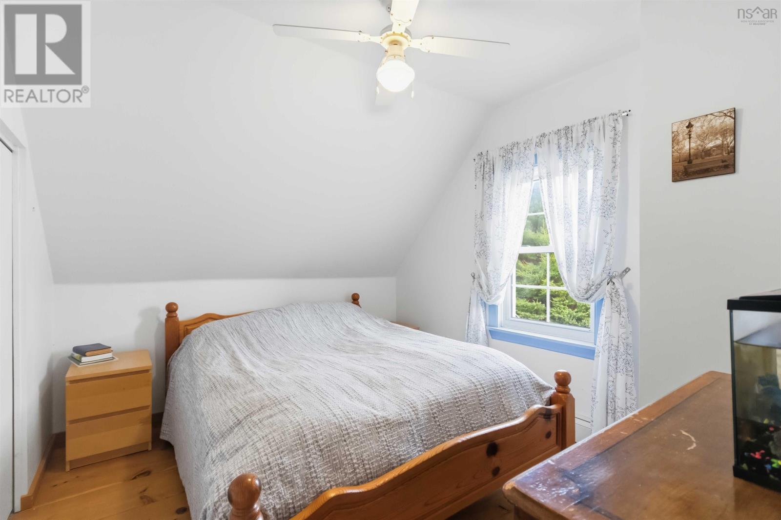 2557 Cornwall Road Road - 37