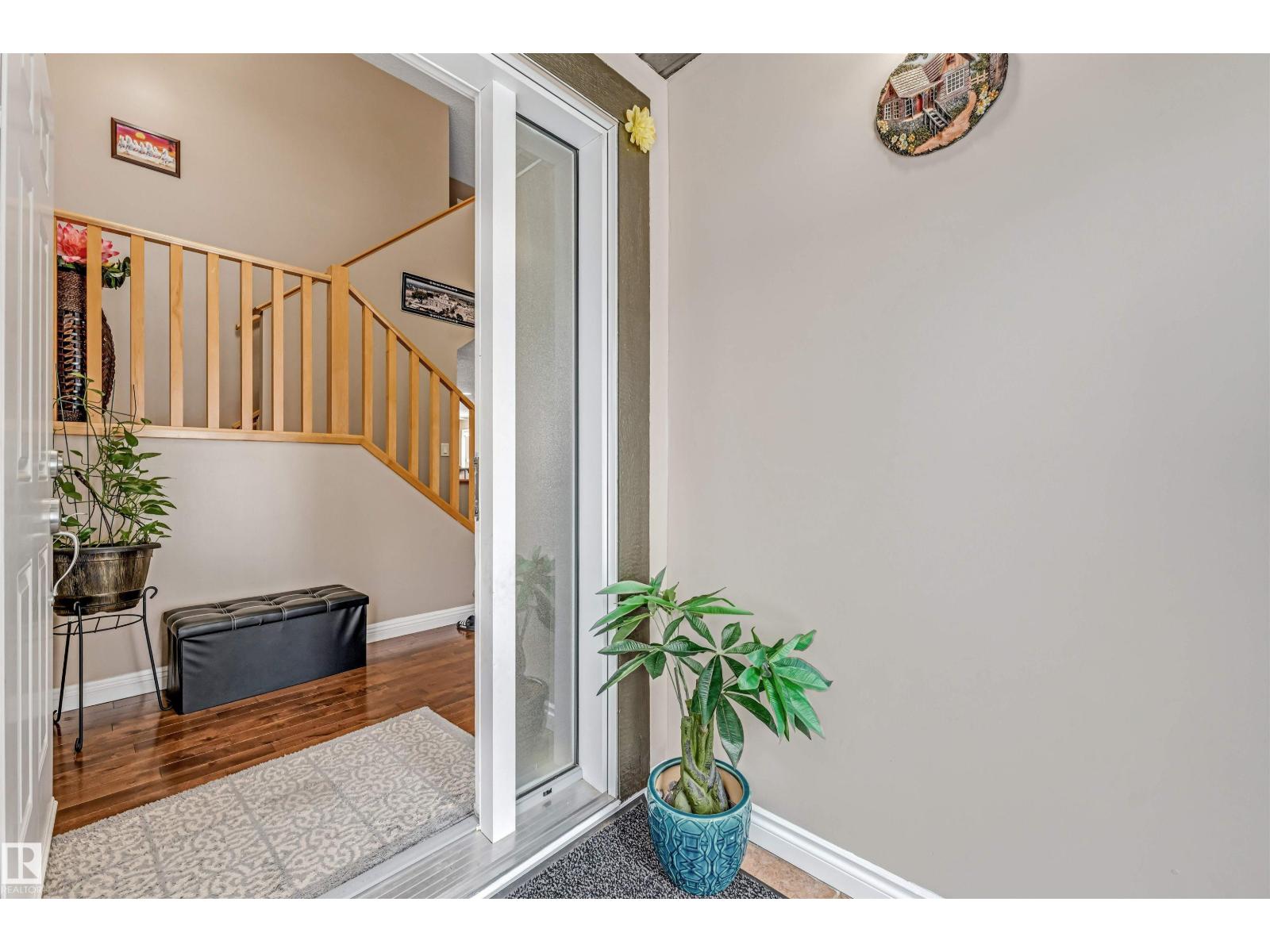 3236 26 AV NW - 6