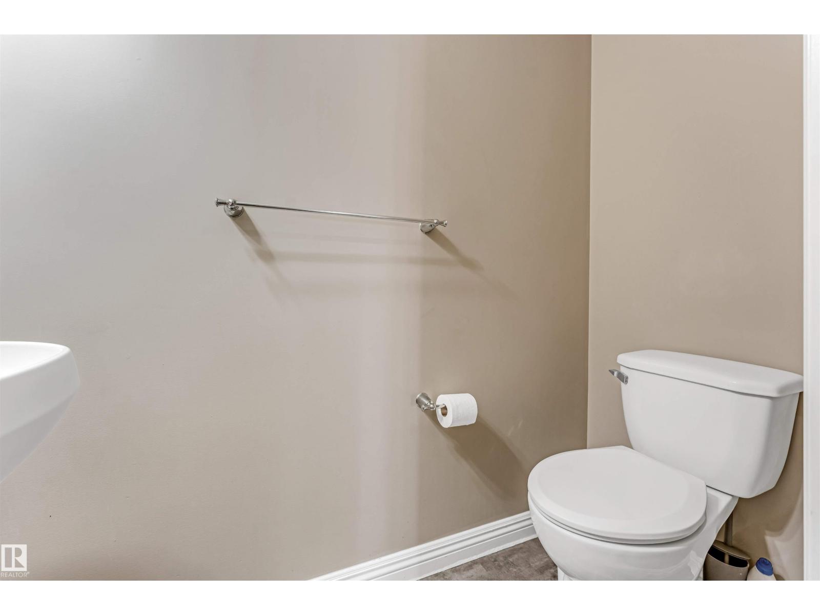 3236 26 AV NW - 10