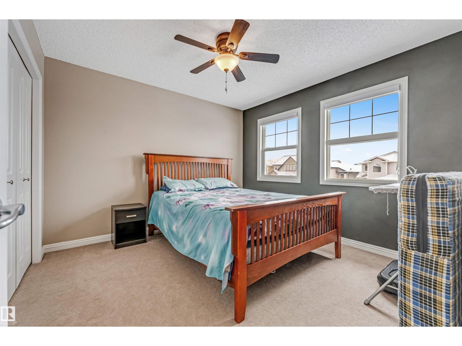 3236 26 AV NW - 39