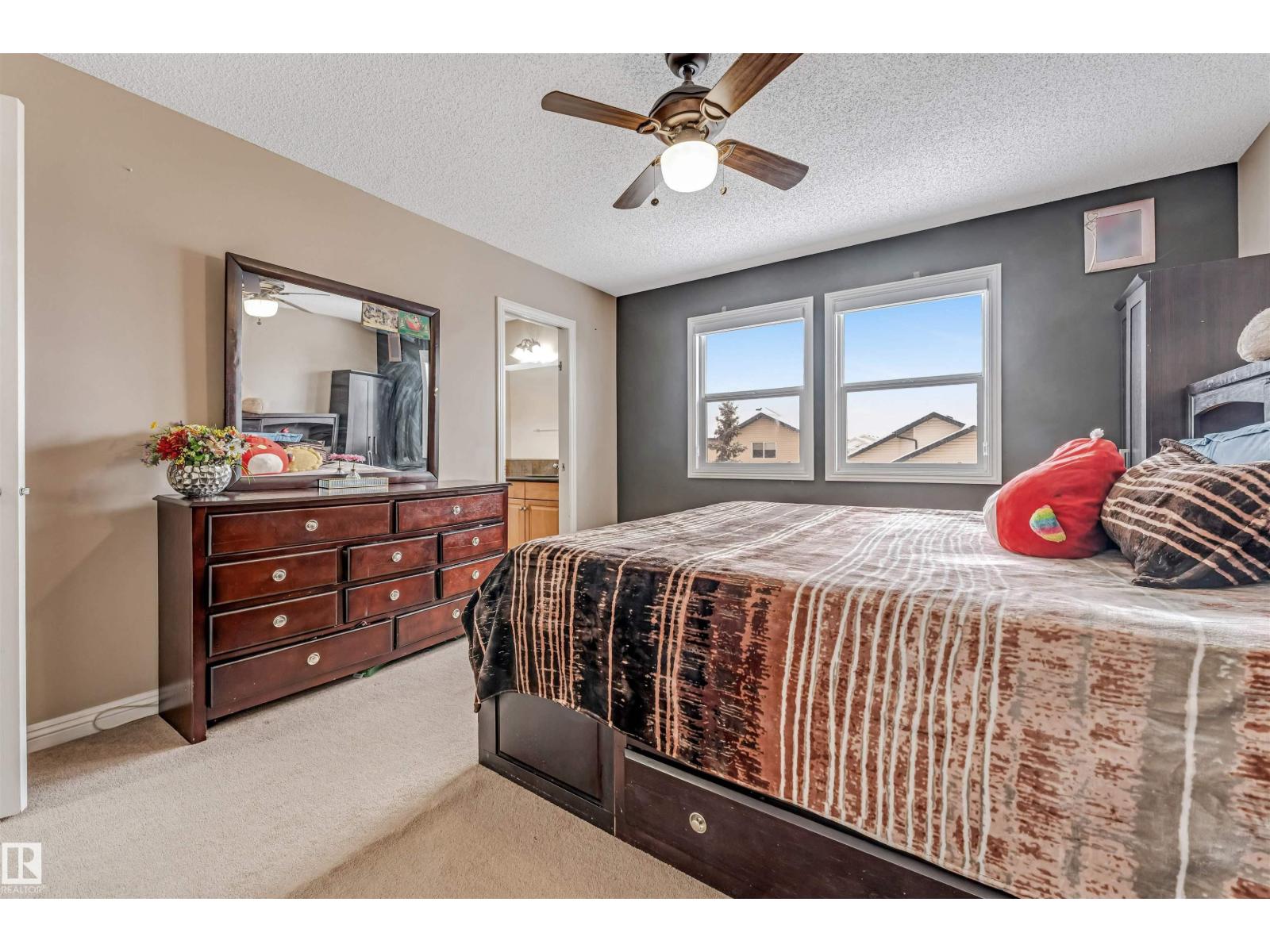 3236 26 AV NW - 35