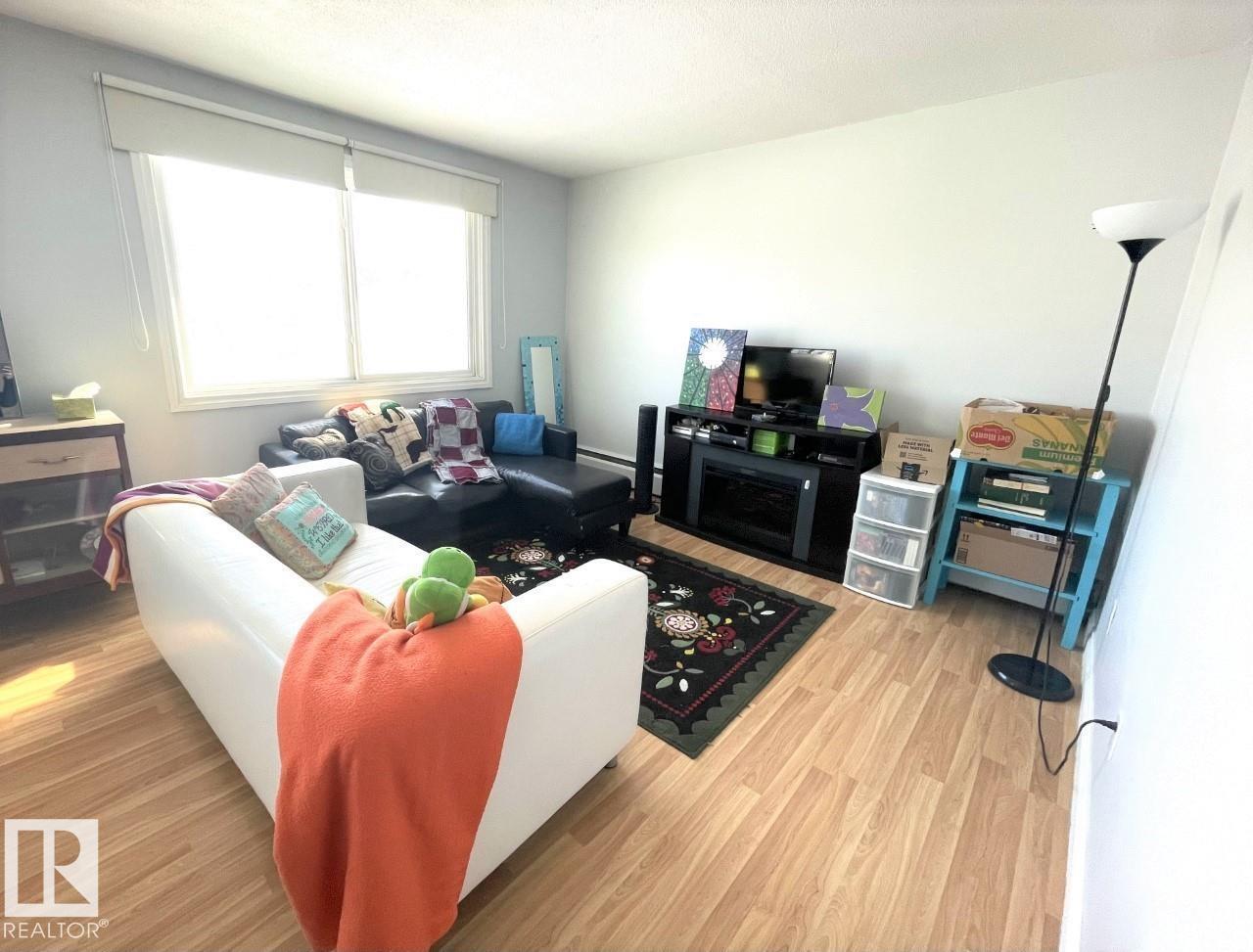 #303 12223 82 ST NW, Edmonton