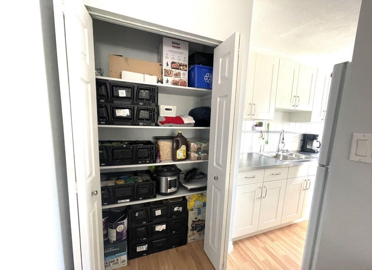 #303 12223 82 ST NW, Edmonton