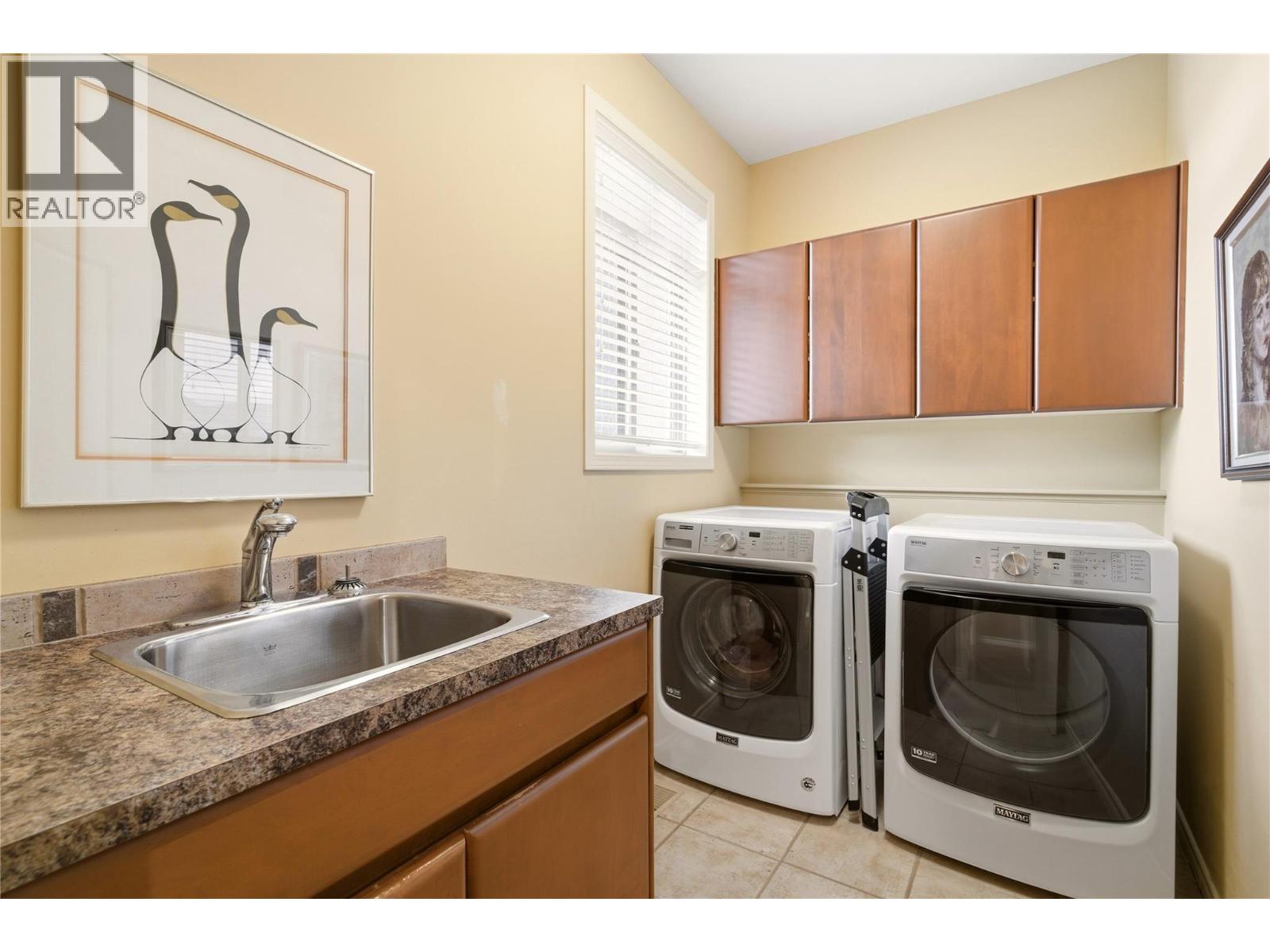 #20 2213 Waddington Court - 20