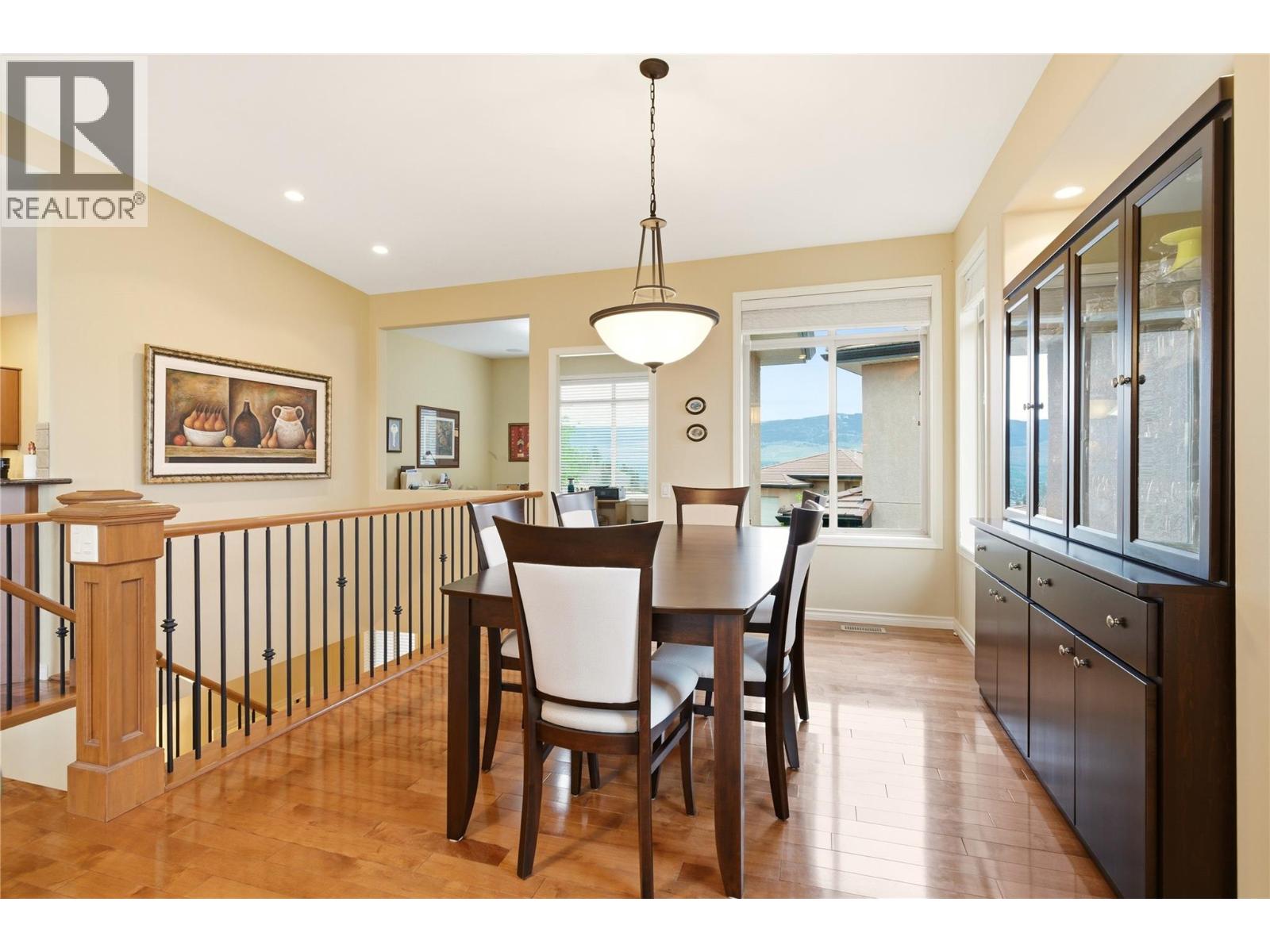 #20 2213 Waddington Court - 7