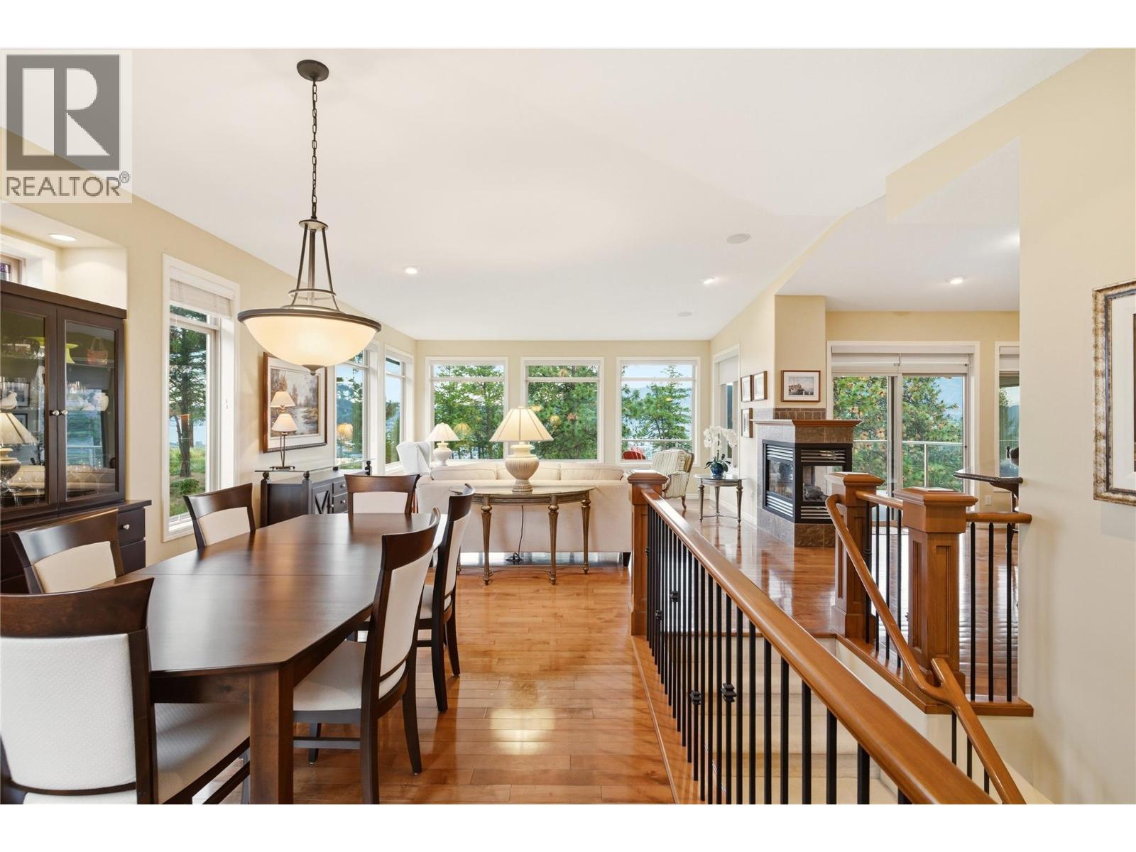#20 2213 Waddington Court - 8