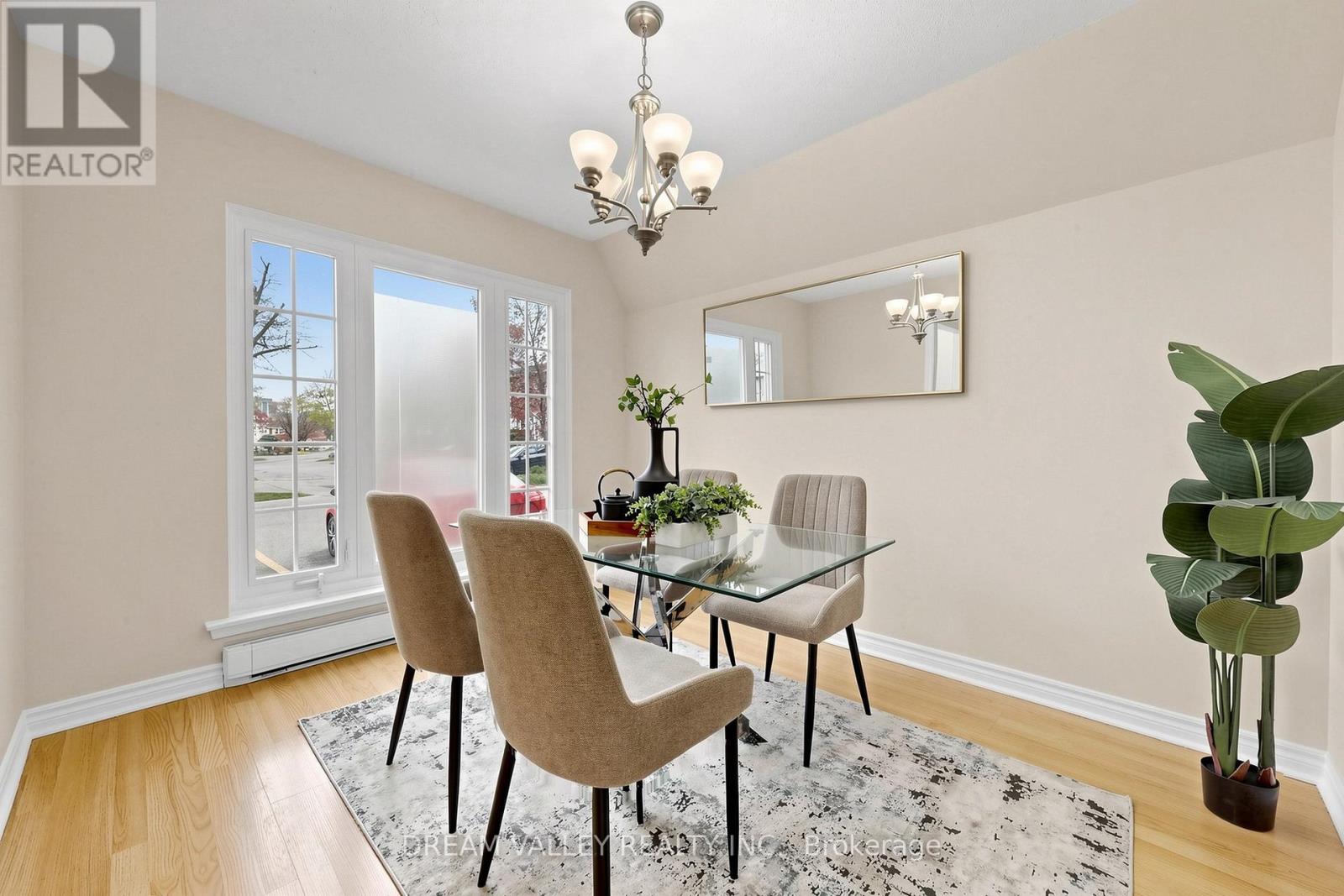 #62 2075 WARDEN AVENUE - 5